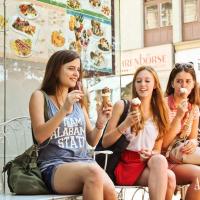 ... enjoy an ice cream in the centre of Vienna on a warm summer day