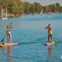 Explore the surroundings on the Stand-Up-Paddle boards